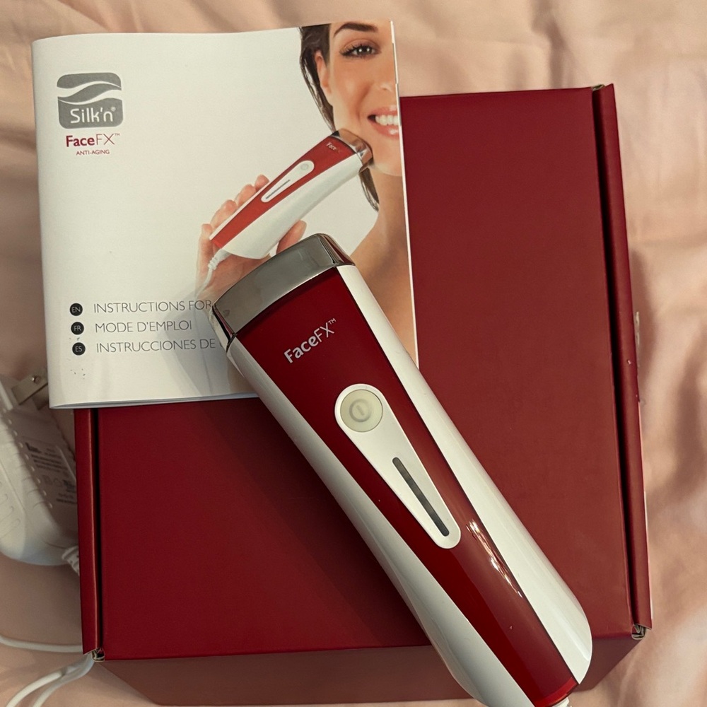 Silk'n FaceFX Red & White Anti-Aging Facial Device